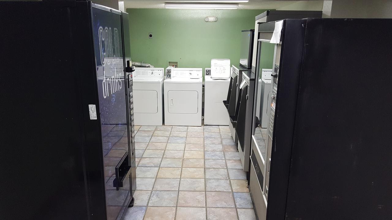 Mentor Home Inn And Suites Dış mekan fotoğraf