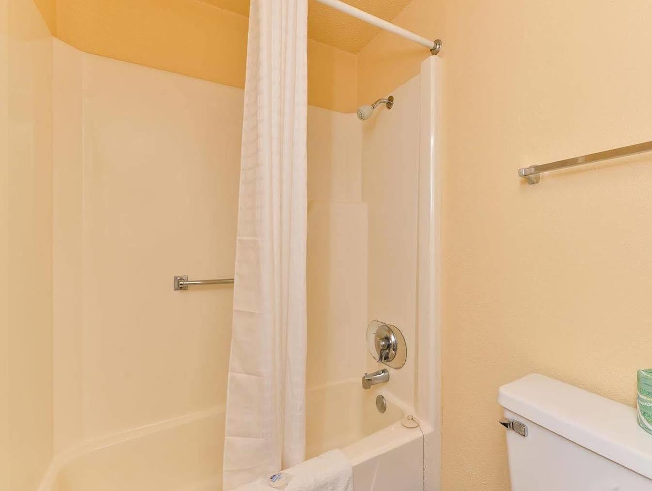 Mentor Home Inn And Suites Dış mekan fotoğraf